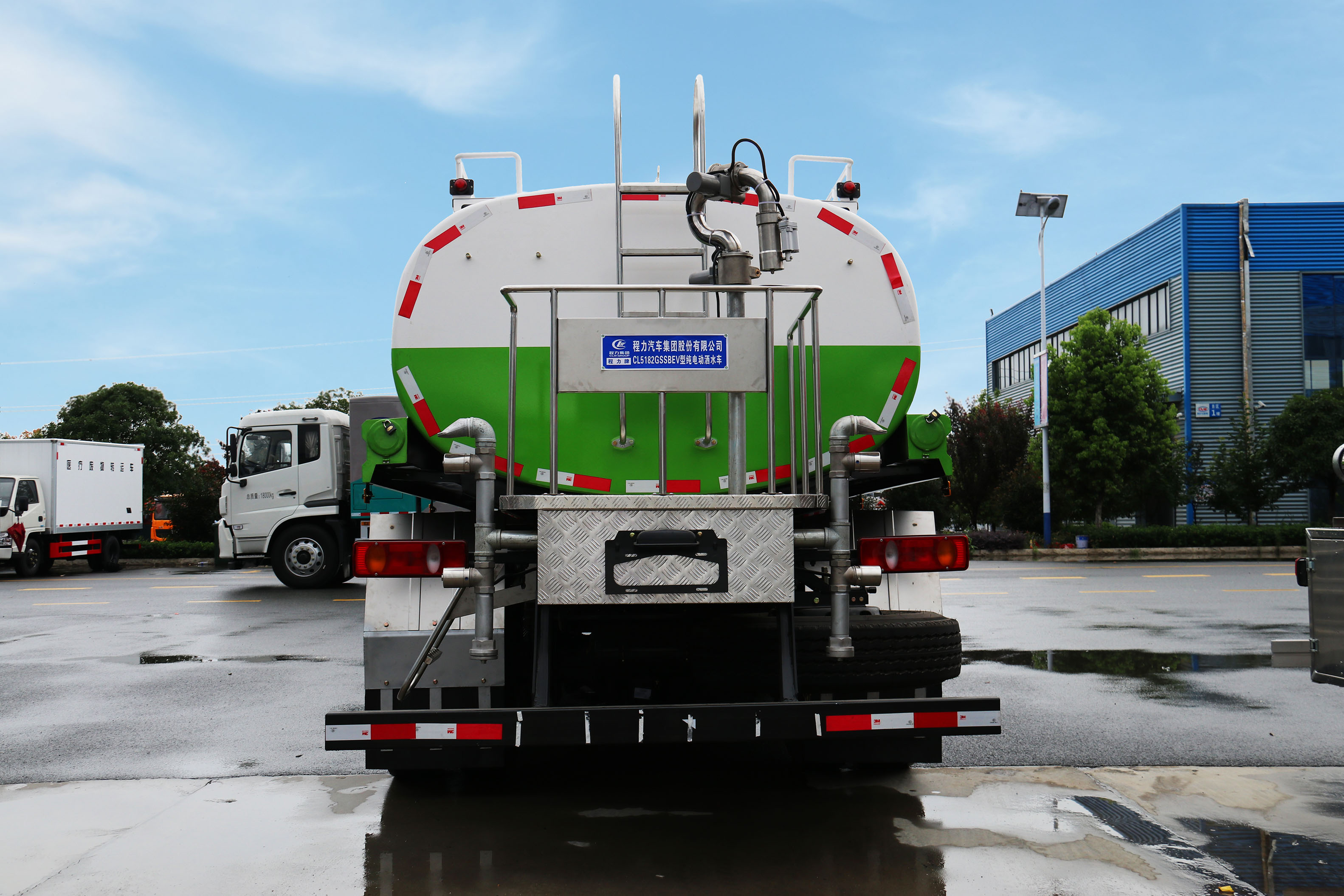 東風天錦8.6方純電動綠化灑水車圖片5