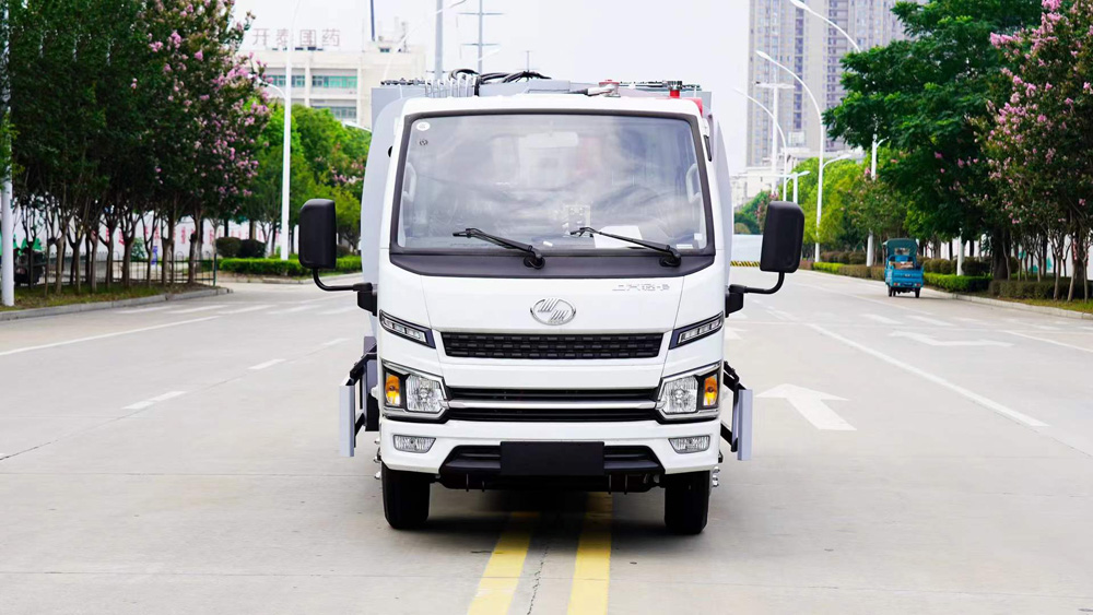 上汽躍進4方純電動壓縮式垃圾車EV圖片2