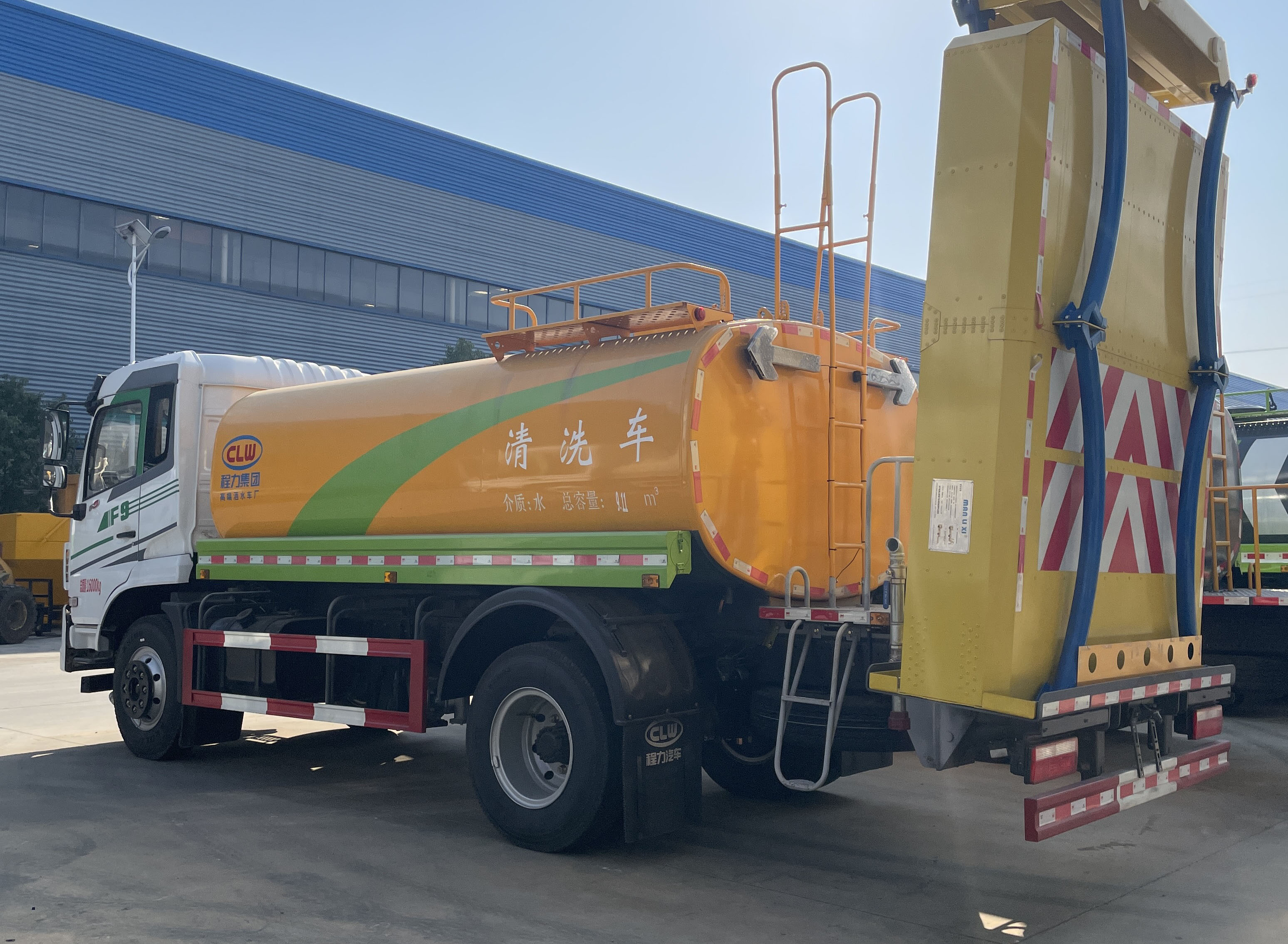 東風(fēng)福瑞卡9方清洗灑水車圖片4